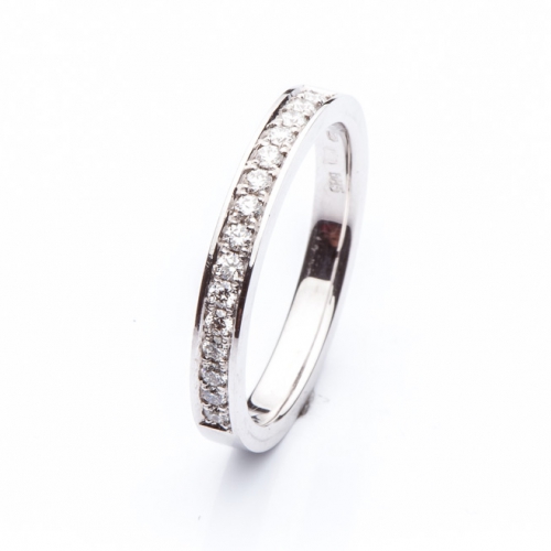 Prsten s diamanty