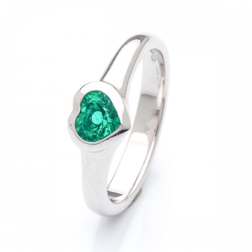 Prsten se smaragdovým srdcem